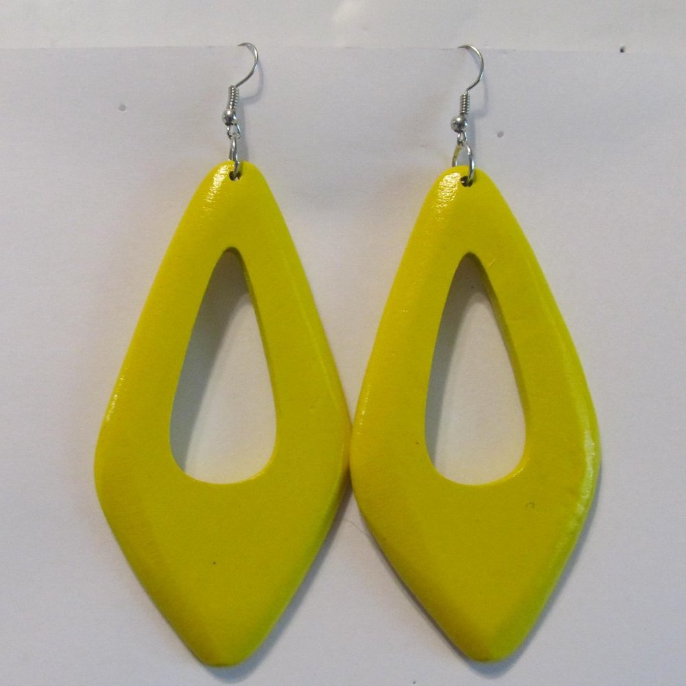 5-Pairs of older Paparazzi Earrings